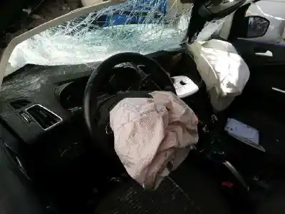 Здавання транспортного засобу FORD C-MAX (CEU) Trend року 2016 потужний XWDB