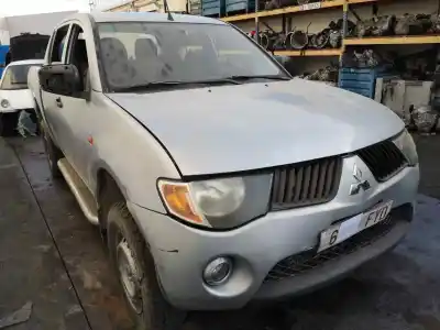 Здавання транспортного засобу mitsubishi l 200 (ka0/kb0) cabina doble intense 4x4 року 2007 потужний 4d56