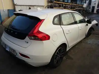 Veículo de Sucata volvo v40 kinetic 122 cv / 90 kw do ano 2018 alimentado b4204t17