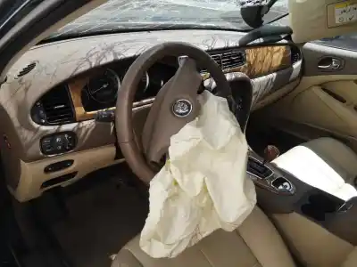 Scrapping Vehicle jaguar s-type 2.7 v6 diesel cat of the year 2004 powered 7b