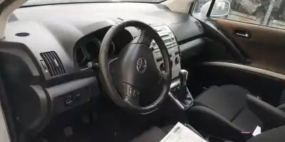 Veículo de Sucata toyota corolla verso (r1) 2.2 d-4d sol do ano 2007 alimentado 2adftv