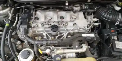 Veículo de Sucata toyota corolla verso (r1) 2.2 d-4d sol do ano 2007 alimentado 2adftv