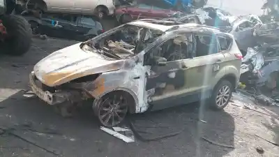 Здавання транспортного засобу ford kuga (cbs) titanium року 2014 потужний 