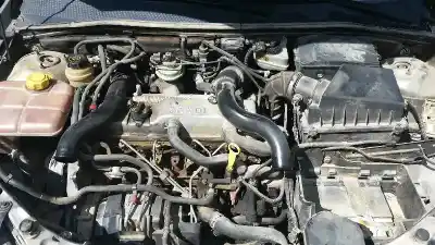 Veículo de Sucata ford focus berlina (cak) 1.8 tddi turbodiesel cat do ano 2002 alimentado c9db