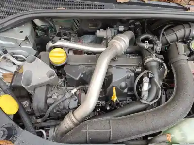 Véhicule à la ferraille renault clio iii luxe privilege de l'année 2006 alimenté k9k766