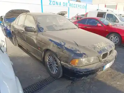 Veículo de Sucata bmw serie 5 berlina (e39) 530d do ano 2001 alimentado 30-6d-1