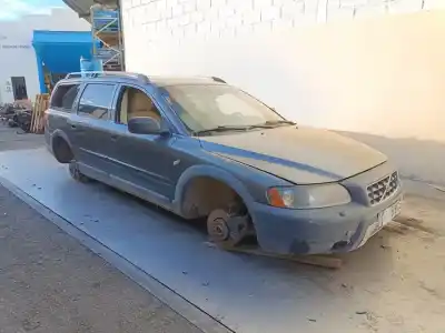 Scrapping Vehicle volvo xc70 2.4 diesel cat of the year 2004 powered d5244t