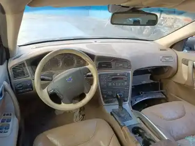 Scrapping Vehicle volvo xc70 2.4 diesel cat of the year 2004 powered d5244t