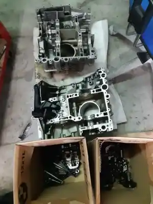 Veicolo di demolizione bmw r 1200 rt r 1200 rt dell'anno 2015 alimentato 122en