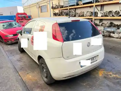 Veicolo di demolizione fiat punto (evo) (199) dynamic dell'anno 2012 alimentato 199a2000