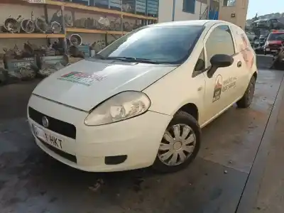 Veicolo di demolizione fiat punto (evo) (199) dynamic dell'anno 2012 alimentato 199a2000
