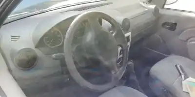 Veículo de Sucata dacia logan ambiance do ano 2006 alimentado k7m710