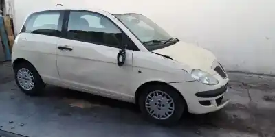 Scrapping Vehicle lancia ypsilon (101) 1.2 8v of the year 2004 powered 188 a4.000