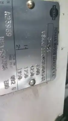 Veículo de Sucata nissan trade 2.8 do ano 1992 alimentado a4-28