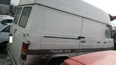 Veículo de Sucata nissan trade 2.8 do ano 1992 alimentado a4-28