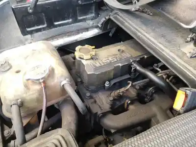 Veículo de Sucata nissan trade 2.8 do ano 1992 alimentado a4-28