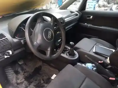 Veicolo di demolizione audi a2 (8z) 1.6 fsi dell'anno 2003 alimentato bad