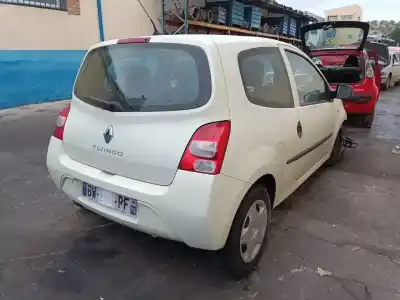 Scrapping Vehicle renault twingo authentique of the year 2011 powered k9k820