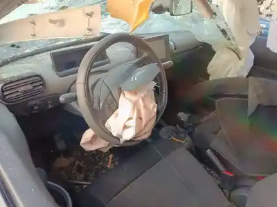 Здавання транспортного засобу citroen c4 cactus feel edition року 2016 потужний bh02