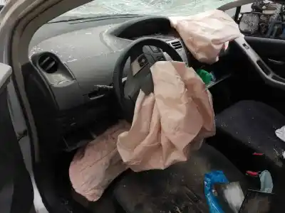 Veículo de Sucata toyota yaris (ksp9/scp9/nlp9) básico do ano 2008 alimentado 2sz