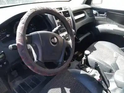 Sloopvoertuig kia sportage active 4x4 van het jaar 2006 aangedreven d4ea