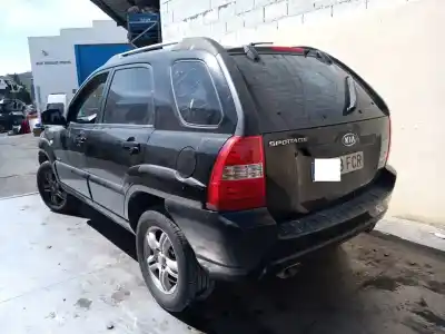 Sloopvoertuig kia sportage active 4x4 van het jaar 2006 aangedreven d4ea