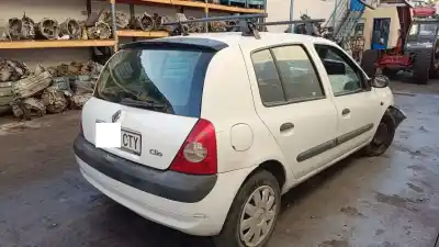 Здавання транспортного засобу RENAULT CLIO II FASE II (B/CB0) 1.5 dCi Diesel 65 CV / 48 KW року 2004 потужний K9K704