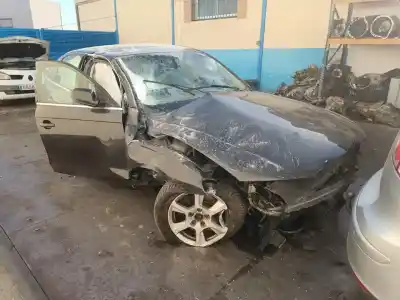 Veículo de Sucata audi a4 b8 (8k2) 2.0 tdi do ano 2010 alimentado cagb