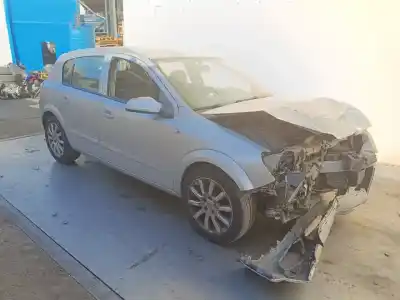 Veículo de Sucata opel astra h berlina cosmo do ano 2006 alimentado z 17 dth