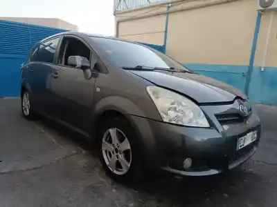 Veículo de Sucata toyota corolla verso (r1) 2.2 d-4d sol do ano 2012 alimentado 2adftv