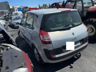 Scrapping Vehicle renault scénic ii (jm0/1_) 1.6 (jm0c jm0j jm1b) of the year 2003 powered k4m782