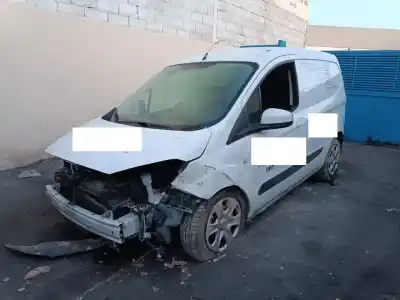 Vehicul casat ford transit courier ambiente al anului 2017 alimentat xucd