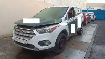 Здавання транспортного засобу ford kuga (cbs) trend року 2016 потужний t7ma