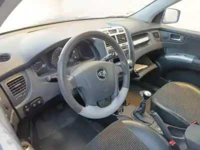 Sloopvoertuig kia sportage active 4x4 van het jaar 2006 aangedreven d4ea-v