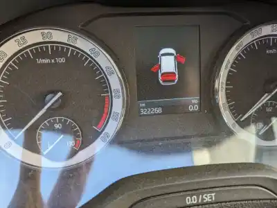 Veículo de Sucata skoda karoq (nu) ambition do ano 2018 alimentado ddya