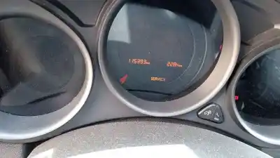 Véhicule à la ferraille citroen c4 lim. collection de l'année 2013 alimenté 9h05