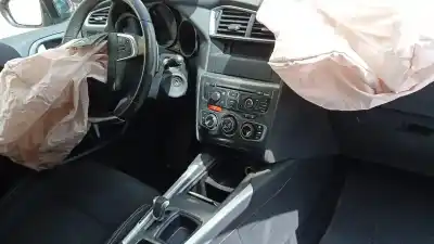 Véhicule à la ferraille citroen c4 lim. collection de l'année 2013 alimenté 9h05