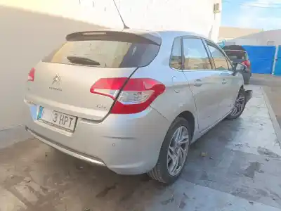 Véhicule à la ferraille citroen c4 lim. collection de l'année 2013 alimenté 9h05