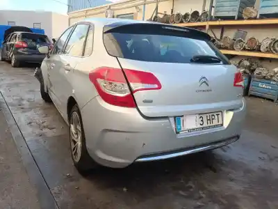 Véhicule à la ferraille citroen c4 lim. collection de l'année 2013 alimenté 9h05