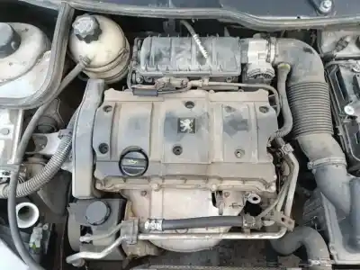 Veicolo di demolizione PEUGEOT 206 CC CC dell'anno 2001 alimentato NFU