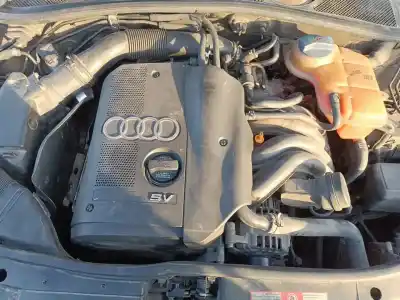 Veículo de Sucata audi a4 berlina (b5) 1.8 do ano 2001 alimentado avv