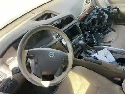 Scrapping Vehicle volvo xc70 2.4 diesel cat of the year 2005 powered d5244t