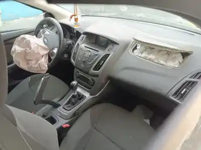 Veicolo di demolizione ford focus lim. (cb8) trend dell'anno 2011 alimentato t1db