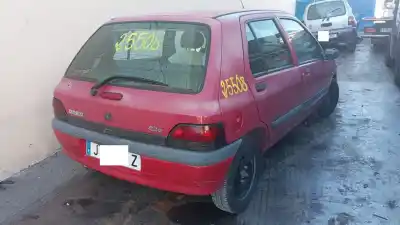 Sloopvoertuig renault clio i phase iii g-d7f van het jaar 1998 aangedreven d7f