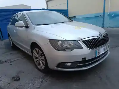 Scrapping Vehicle skoda superb ii ranchera familiar (3t5) 2.0 tdi 16v of the year 2015 powered cffb