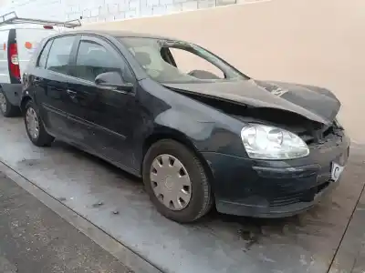 Veicolo di demolizione VOLKSWAGEN GOLF V (1K1) (10.2003)  dell'anno 2006 alimentato BXE