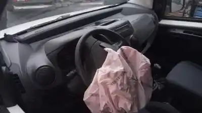 Veículo de Sucata peugeot bipper básico 73 cv / 54 kw do ano 2008 alimentado kfv