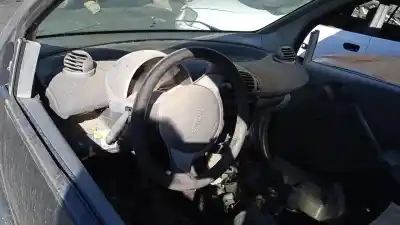 Scrapping Vehicle smart coupe pure of the year 2004 powered m160920