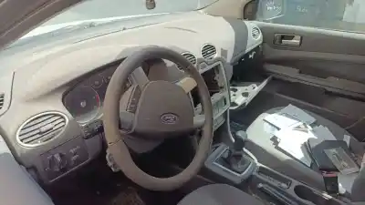 Veículo de Sucata ford focus berlina (cap) ambiente (d) do ano 2005 alimentado g8da
