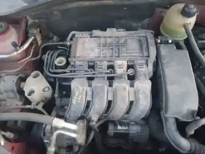 Veículo de Sucata renault clio ii fase ii (b/cb0) authentique do ano 2002 alimentado d4f712